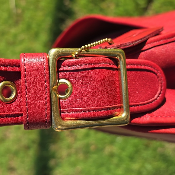 🎉💃🏽 HOST PICK 🎉❣️Coach Legacy Crescent Bag Rare color HTF 2002 - Picture 8 of 17